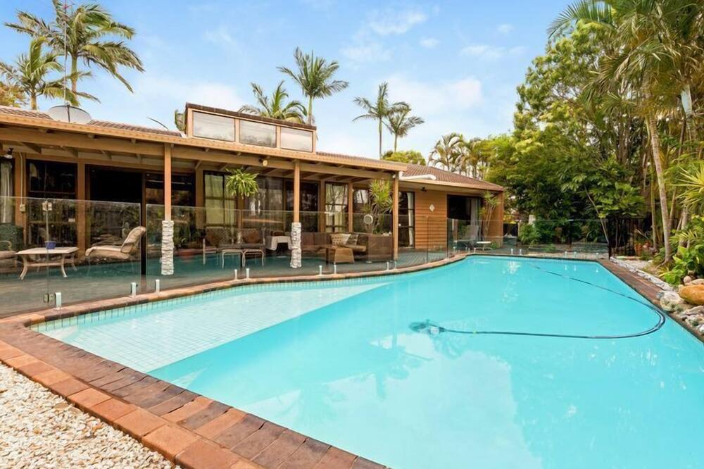 Photo of Outdoor in Mermaid Waters