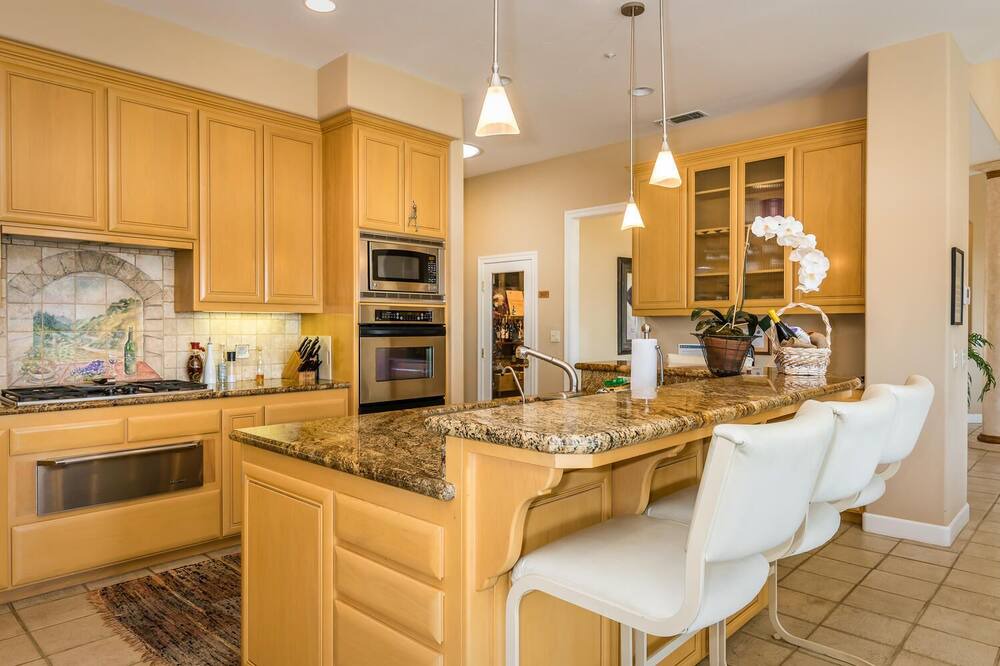Photo of Kitchen in Templeton
