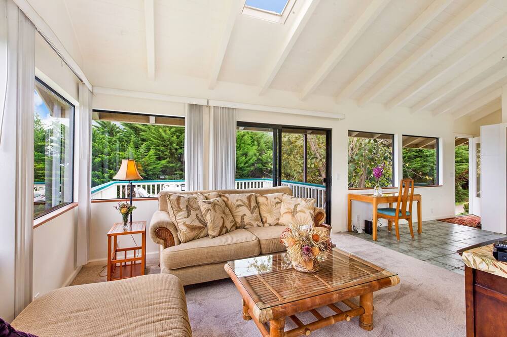 Photo of Livingroom in Kula