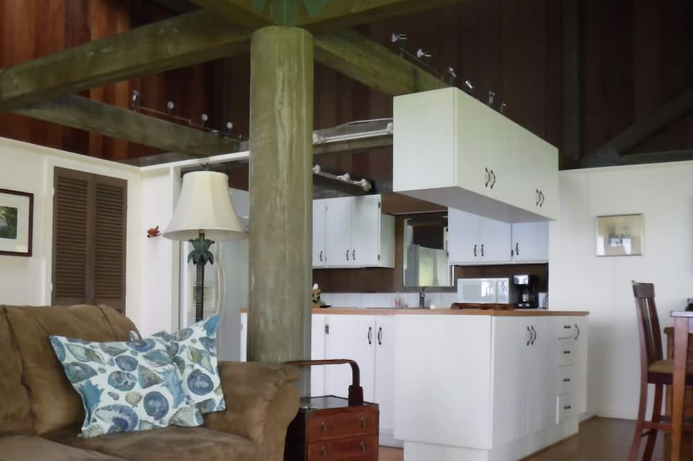 Photo of Bedroom in Waialua