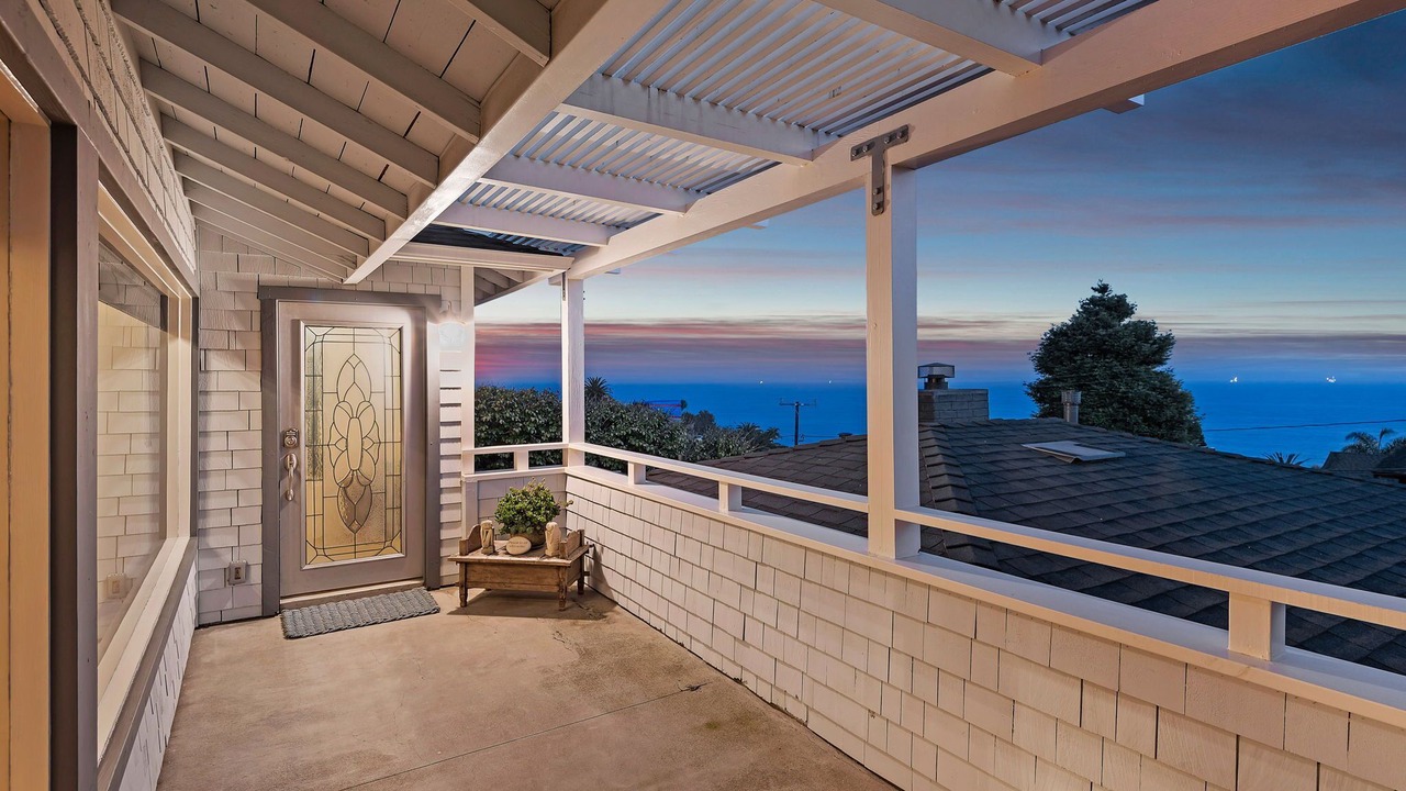 Photo of Patio Balcony in Summerland