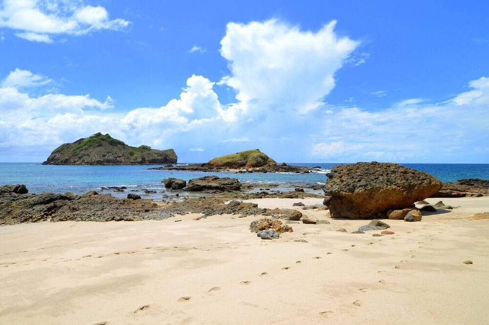 Photo of Others in Guacalito de La Isla