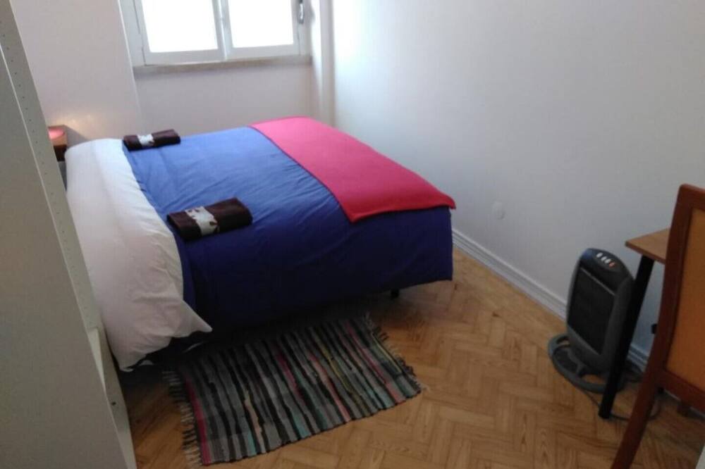 Photo of Bedroom in Alto do Pina