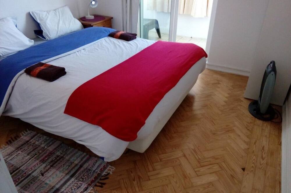 Photo of Bedroom in Alto do Pina