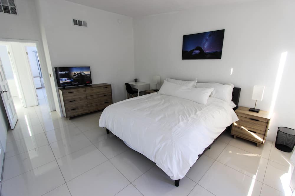 Photo of Bedroom in Sunrise Vista Chino