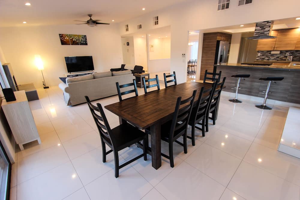 Photo of Kitchen in Sunrise Vista Chino