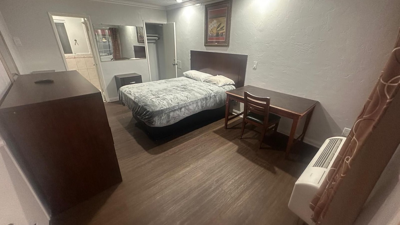 Photo of Bedroom in Westmont