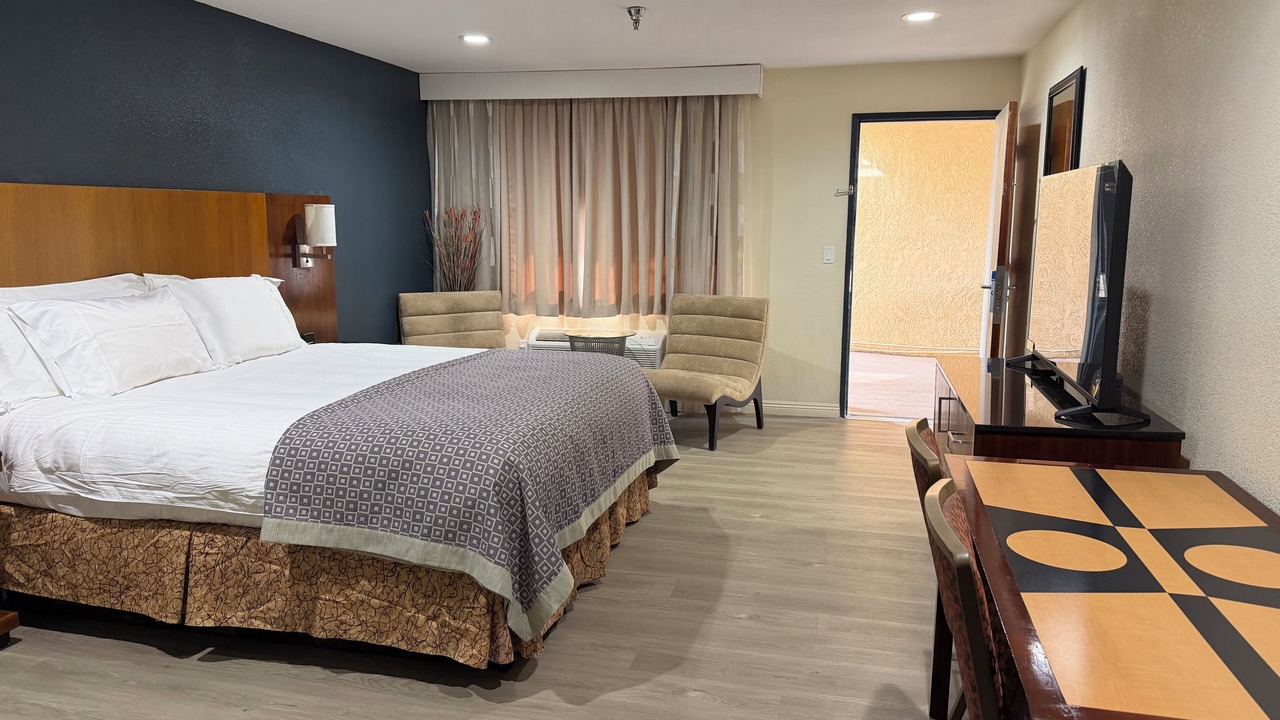 Photo of Bedroom in Desert Hot Springs