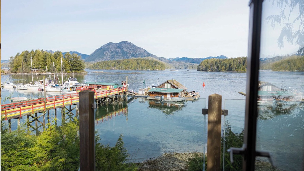 Photo of Others in Tofino