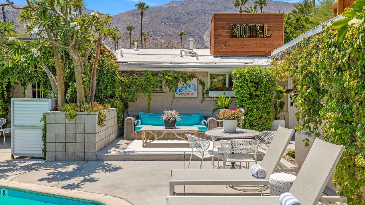 Photo of Outdoor in Tahquitz River Estates