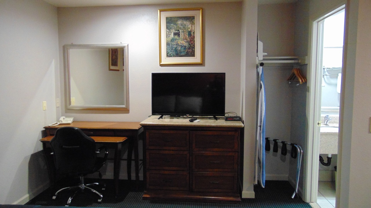 Photo of Bedroom in Corcoran