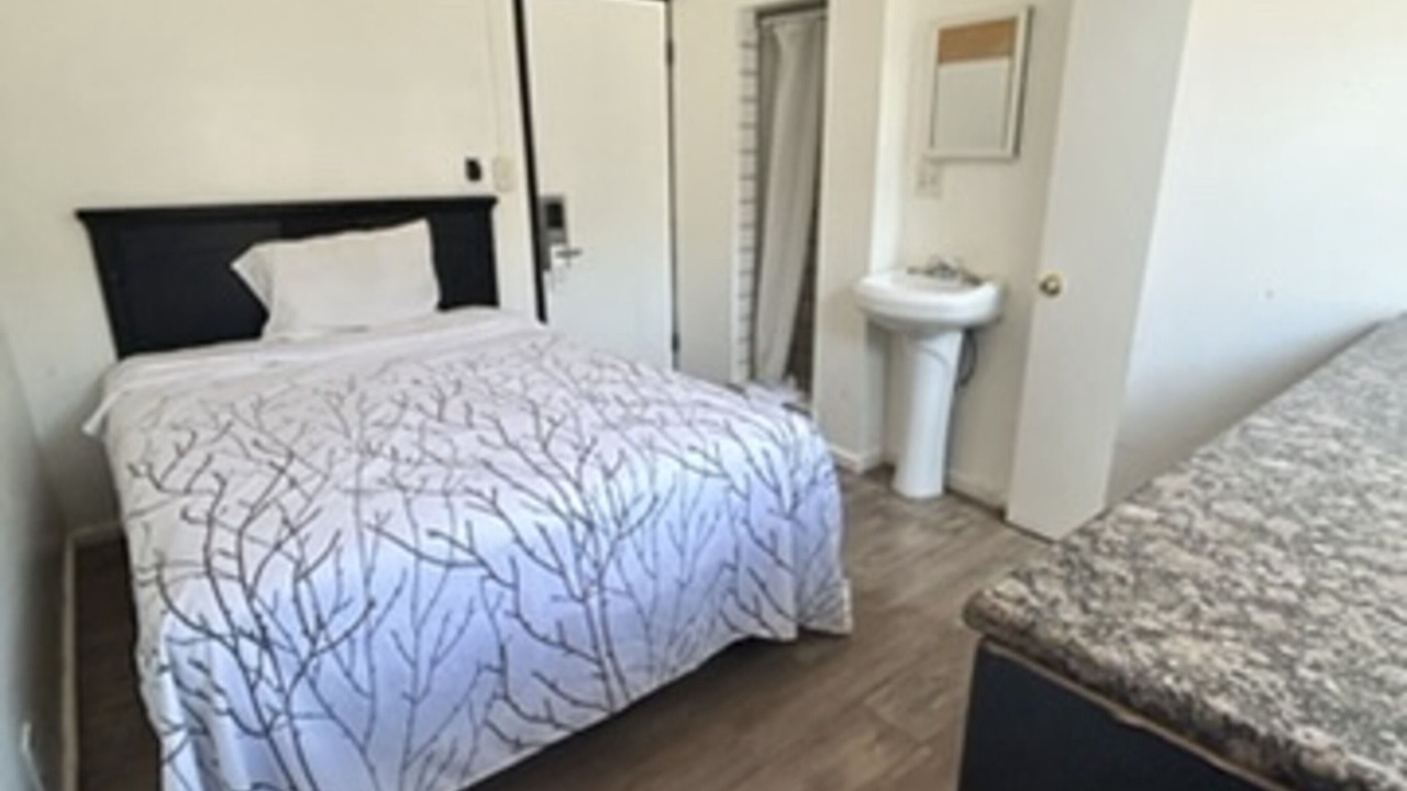 Photo of Bedroom in Inglewood