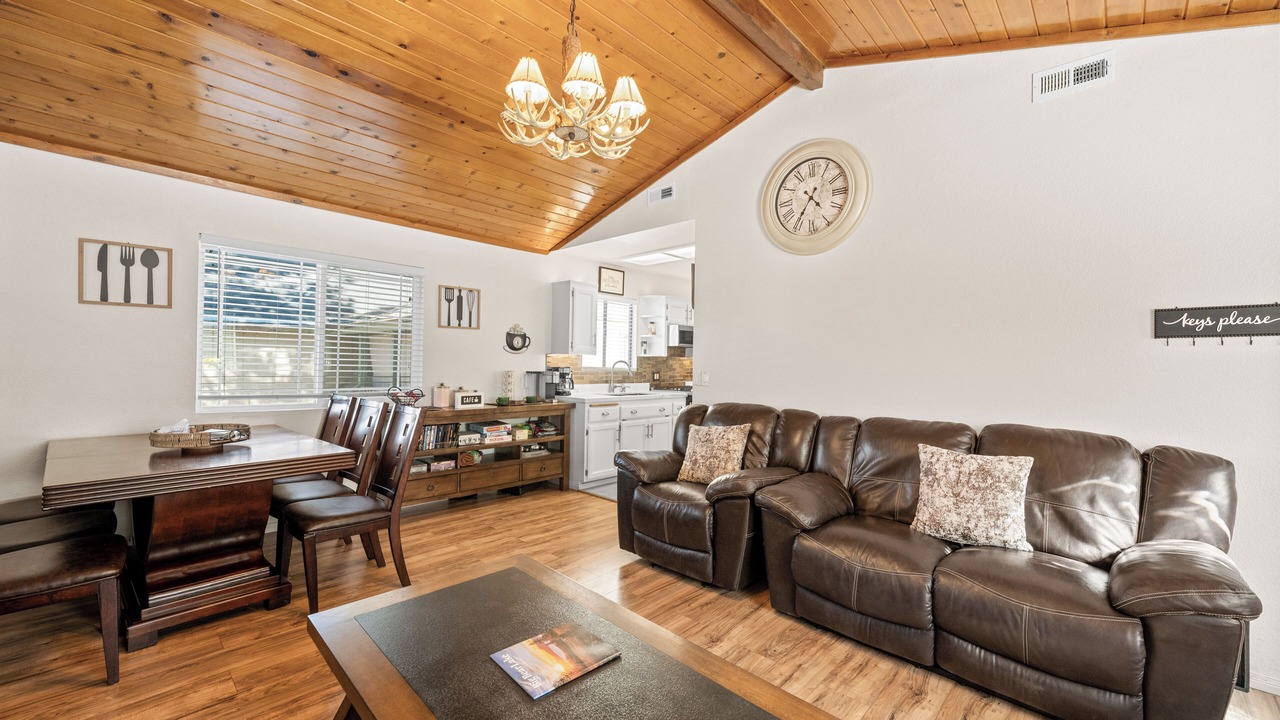 Photo of Livingroom in Woodlands