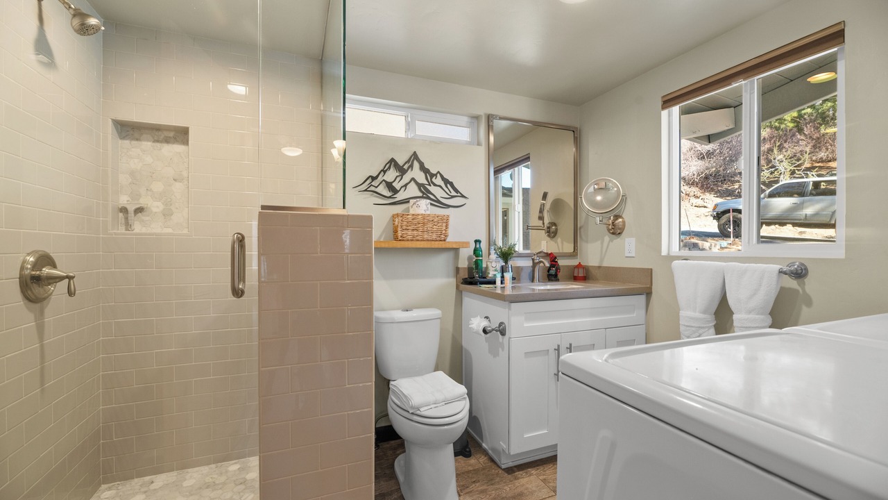 Photo of Bathroom in Upper Moonridge