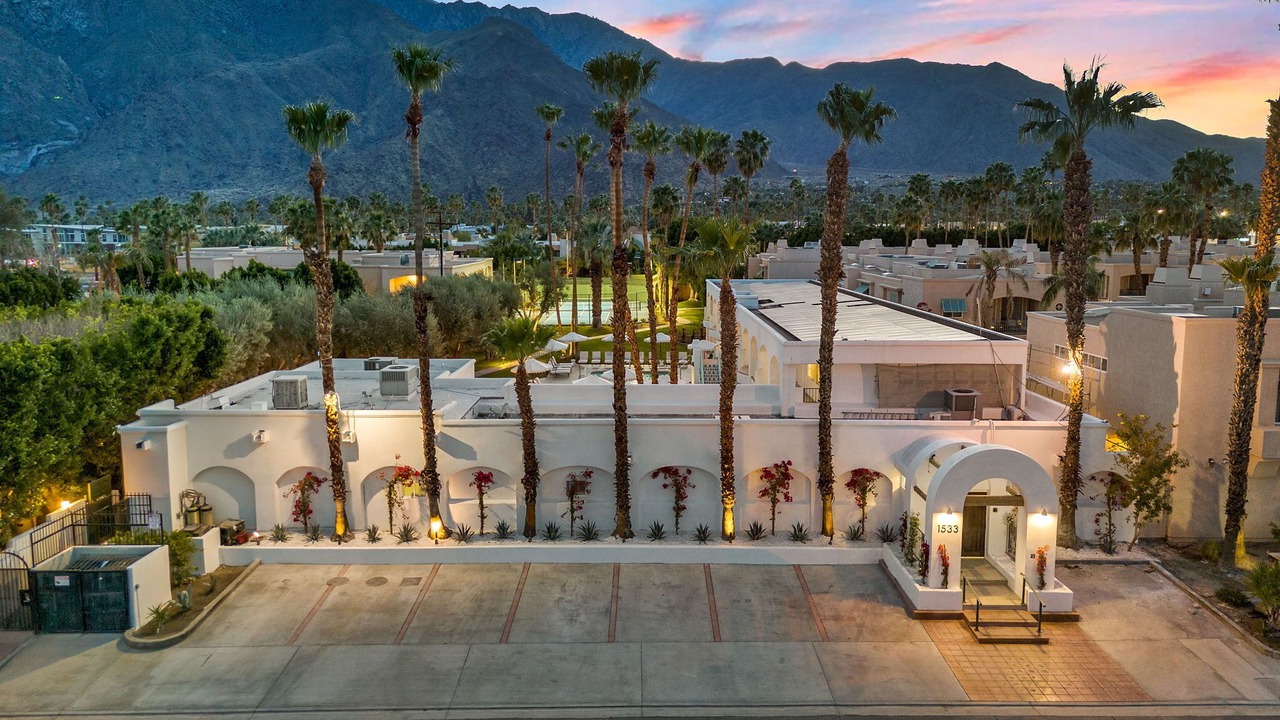 Photo of Outdoor in Uptown Design District