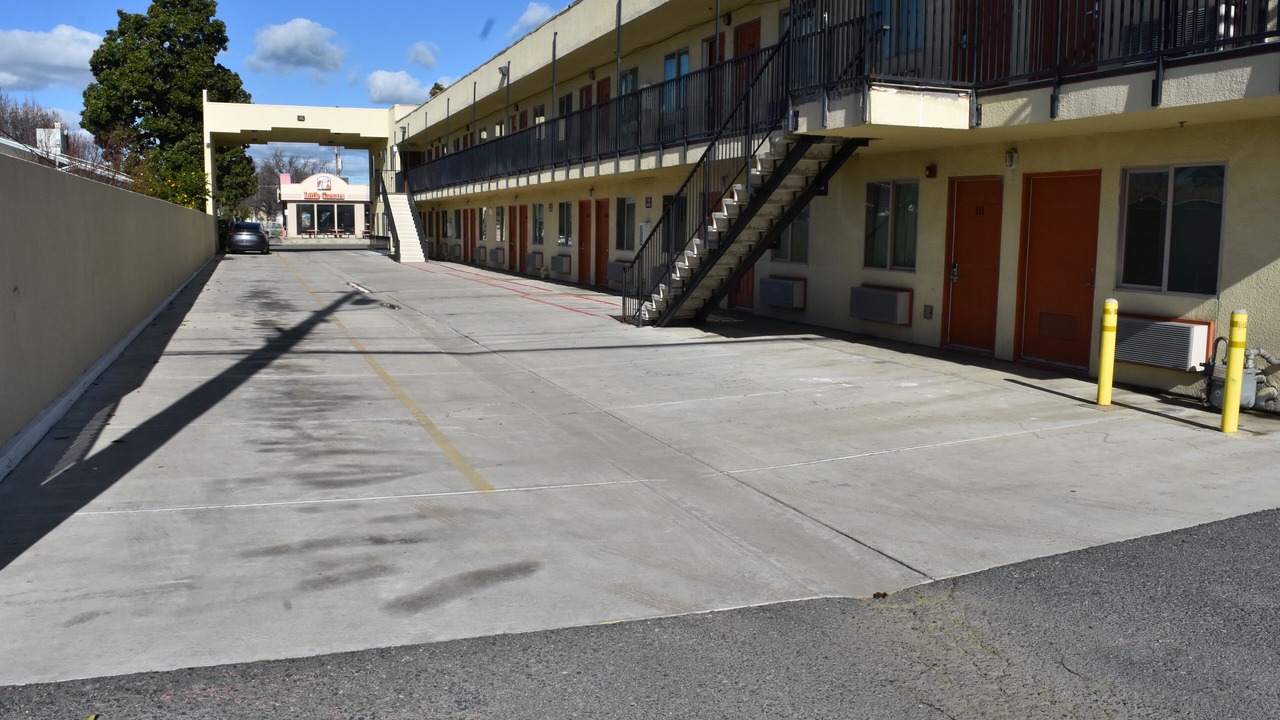 Photo of Outdoor in Corcoran
