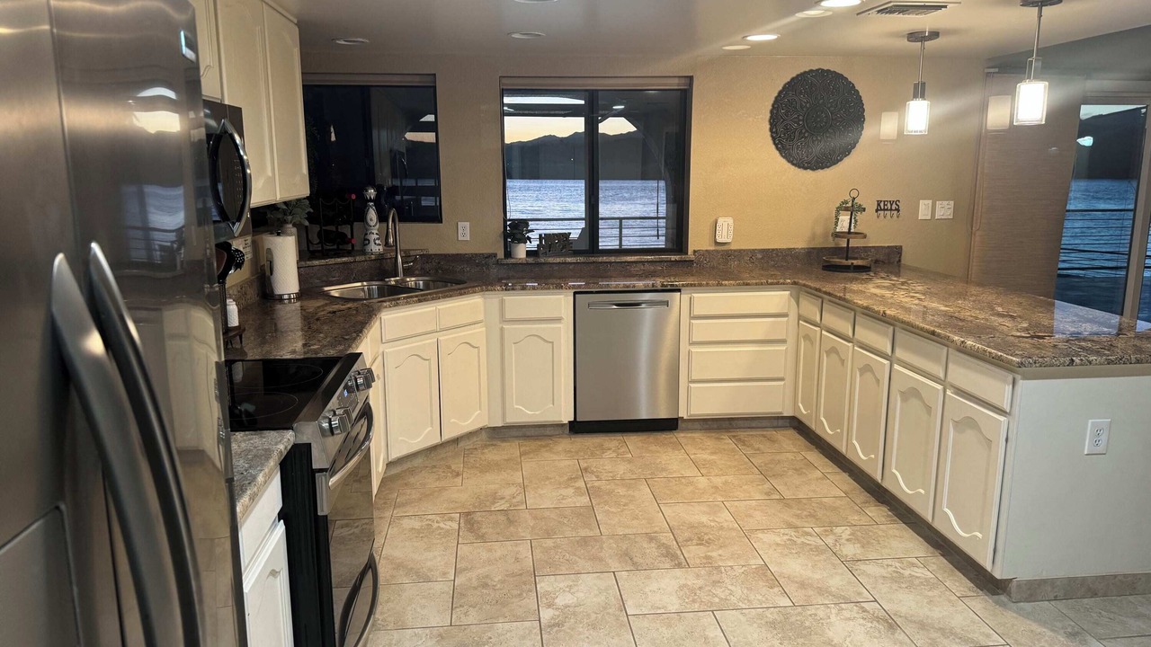Photo of Kitchen in Cienega Springs