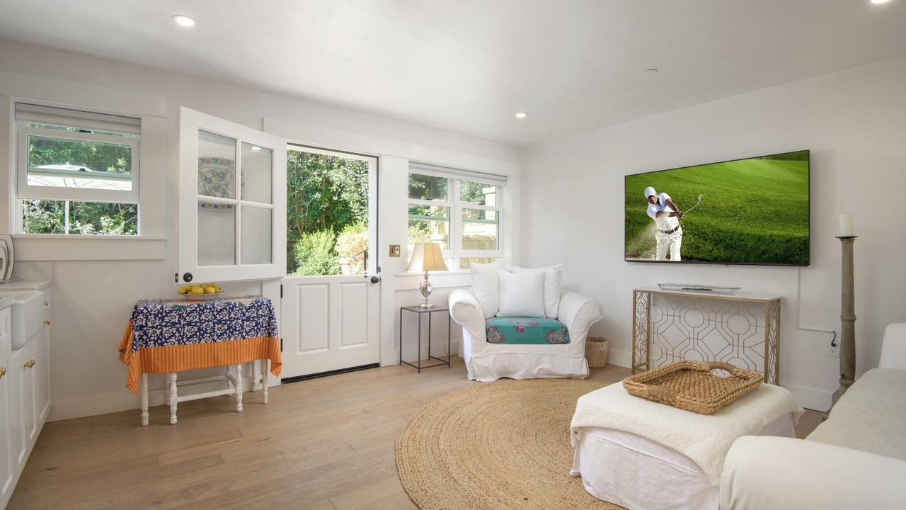 Photo of Livingroom in Oak Park