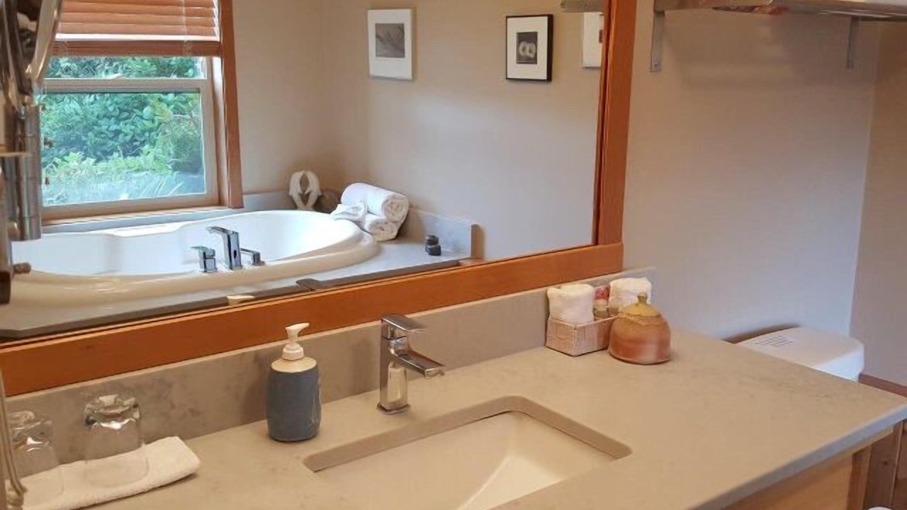 Photo of Bathroom in Ucluelet