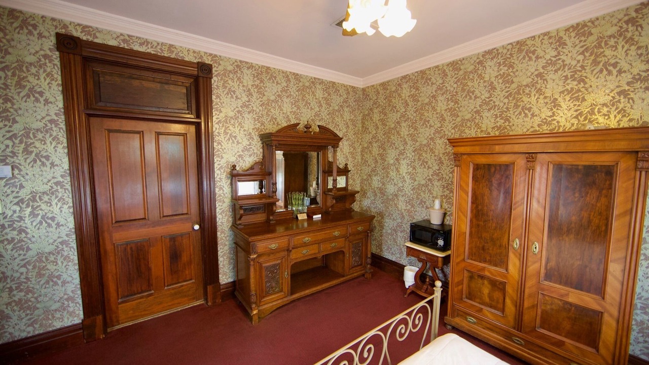 Photo of Bedroom in Hanford