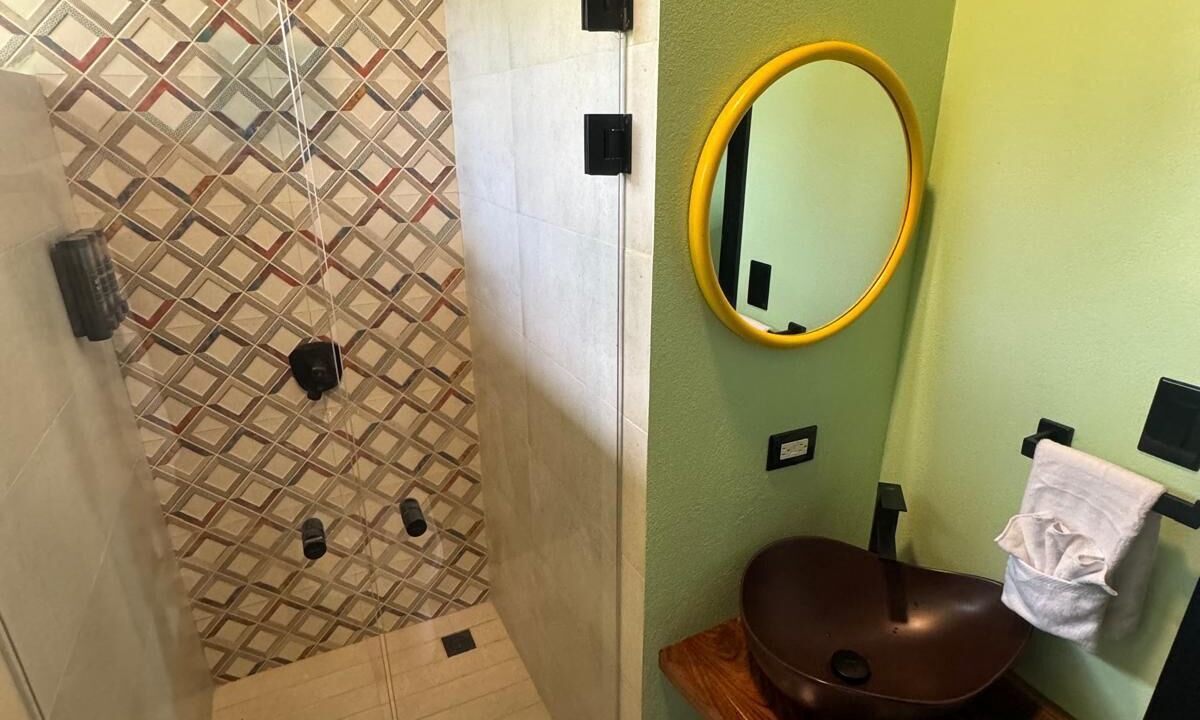 Photo of Bathroom in Potrero