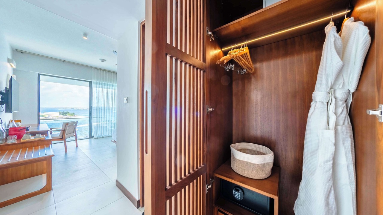 Photo of Bedroom in Male