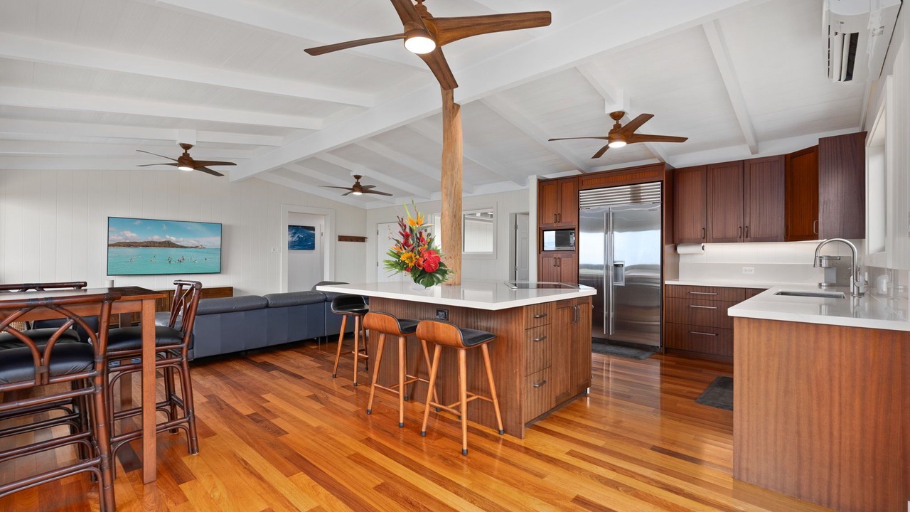 Photo of Kitchen in Mokuleia