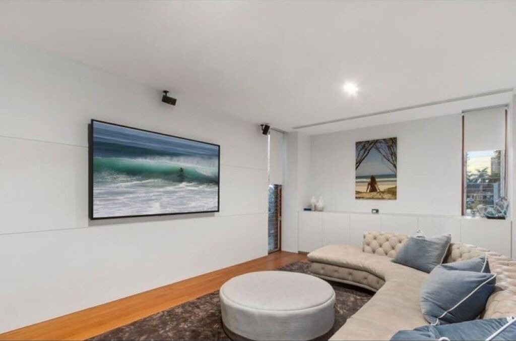 Photo of Others in Surfers Paradise