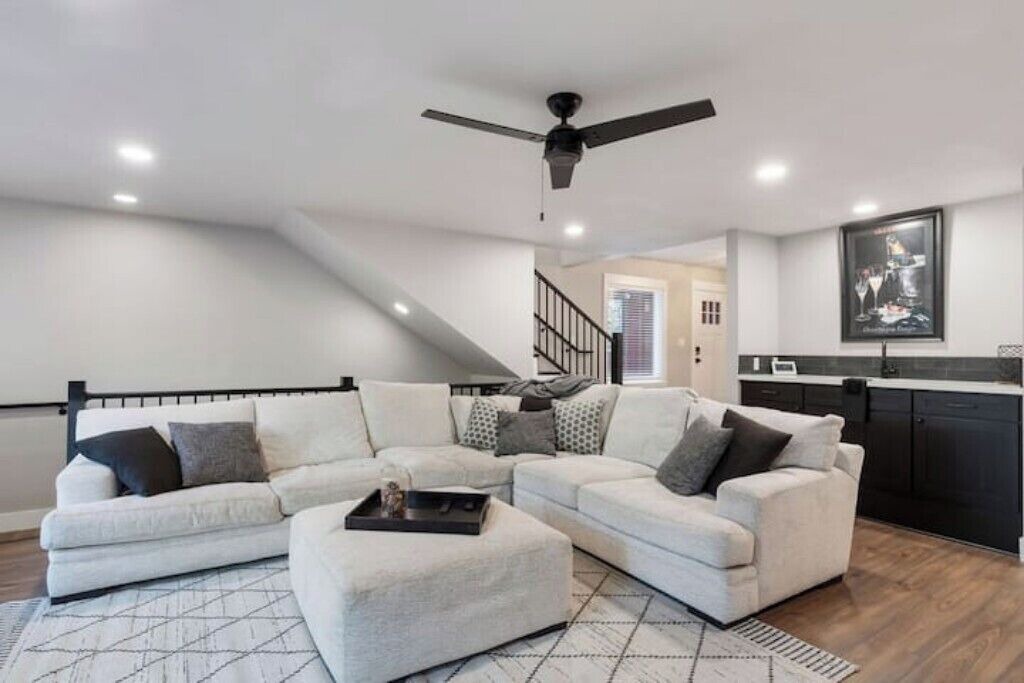Photo of Livingroom in Lower Kingsbury