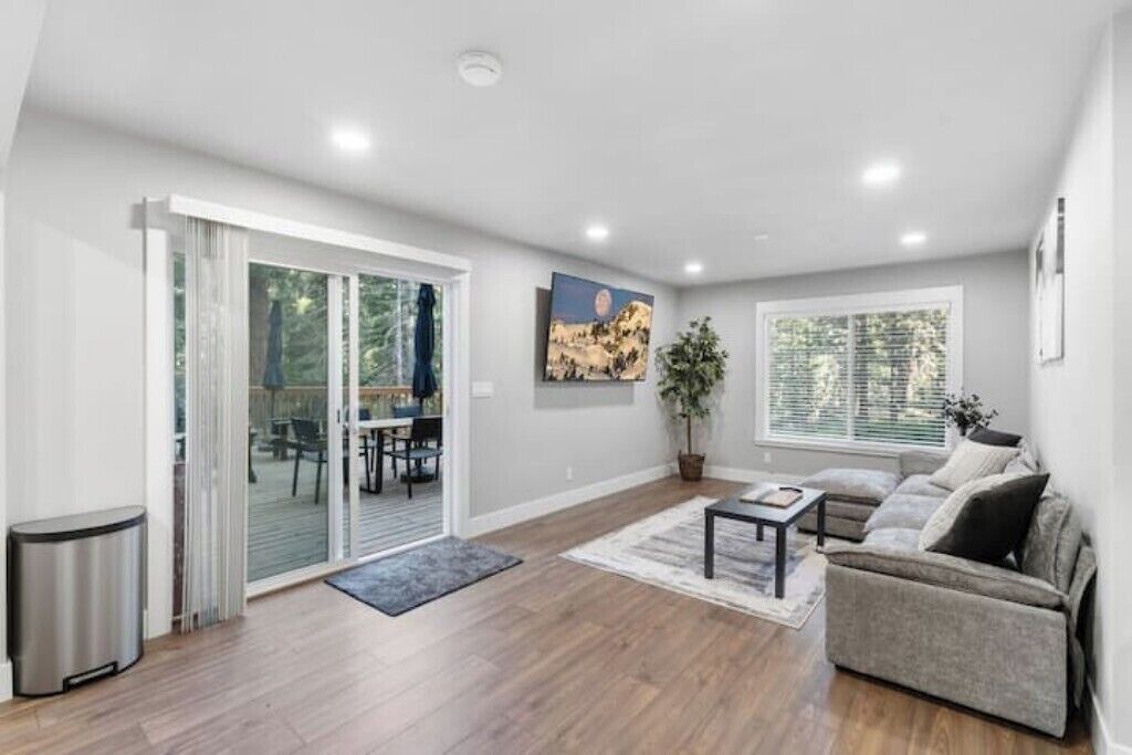 Photo of Livingroom in Lower Kingsbury