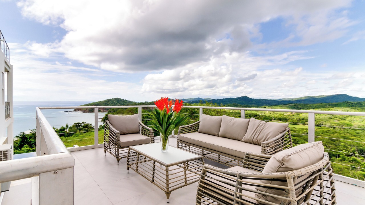 Photo of Patio Balcony in Pacific Marlin
