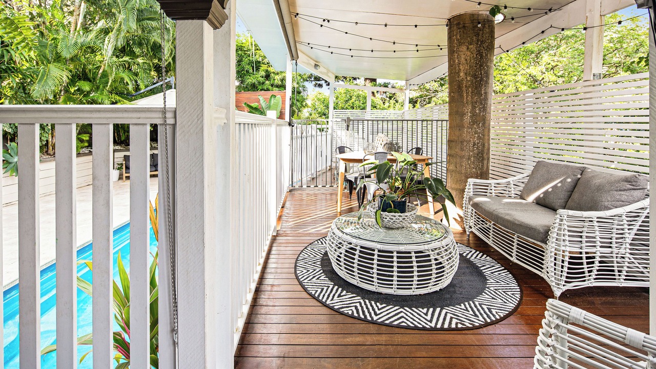 Photo of Outdoor in Bardon
