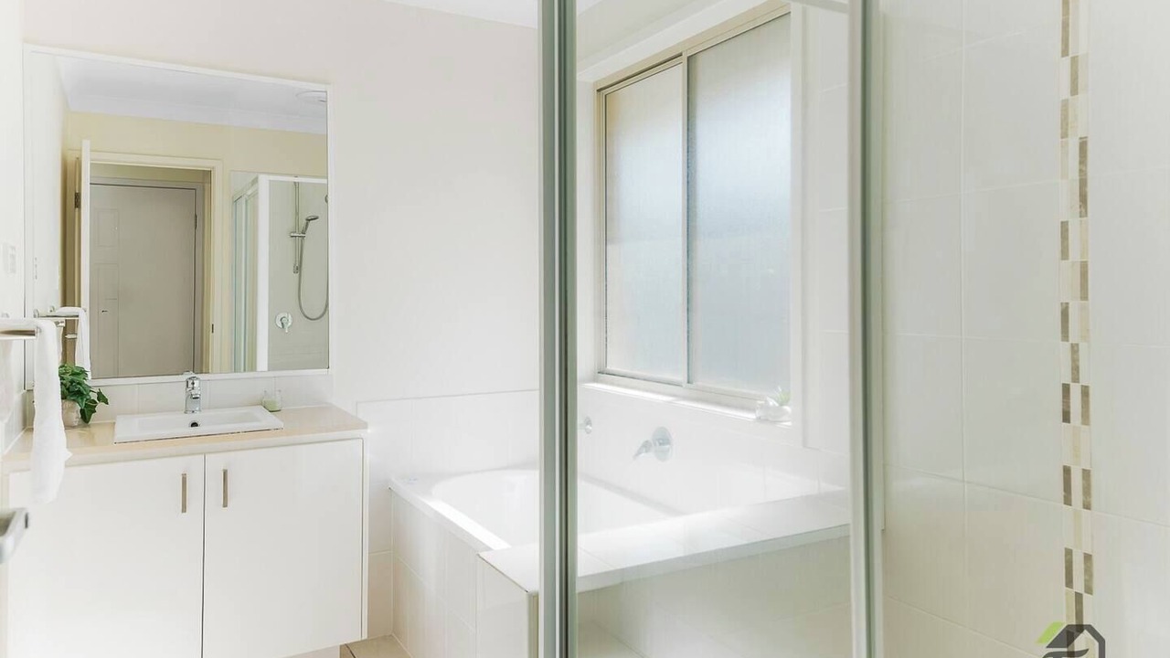 Photo of Bathroom in Pimpama