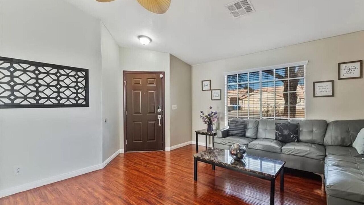 Photo of Livingroom in North Las Vegas