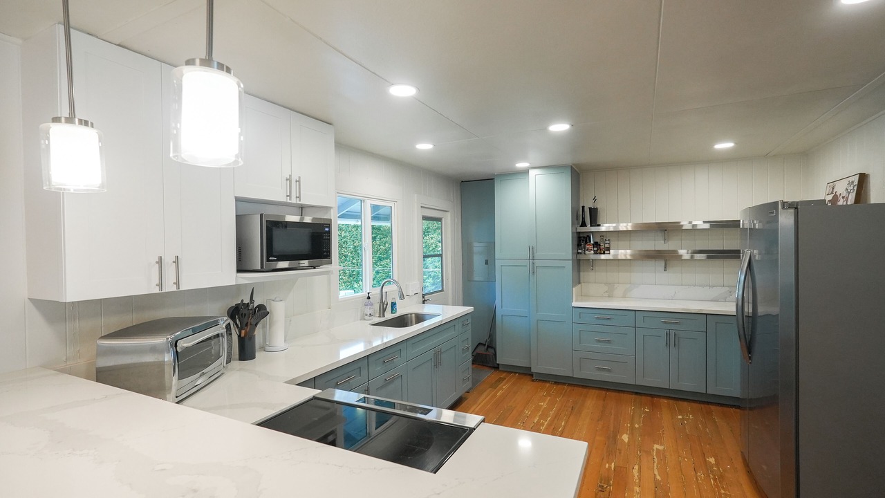 Photo of Kitchen in Mokuleia