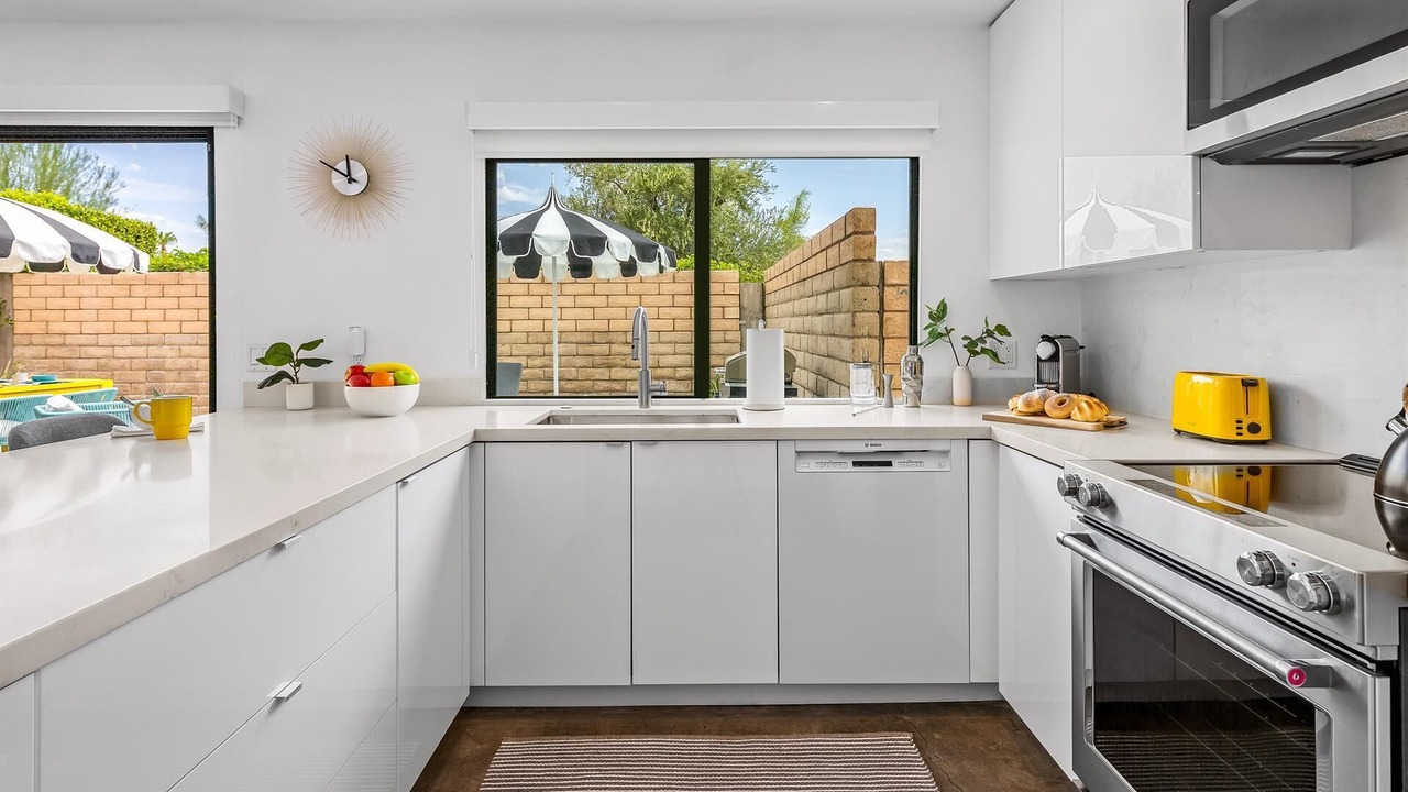 Photo of Kitchen in Sunrise Vista Chino
