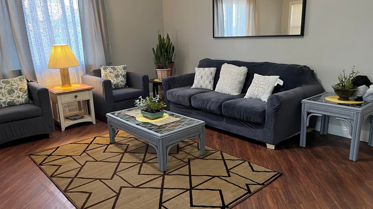 Photo of Livingroom in Sunrise Manor
