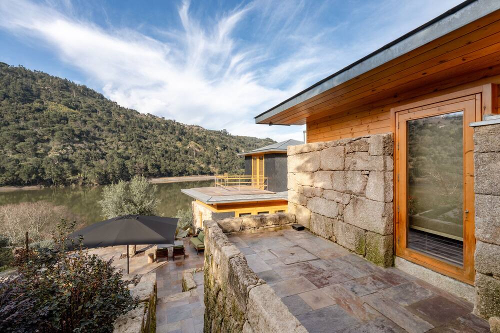 Photo of Patio Balcony in Oliveira do Douro