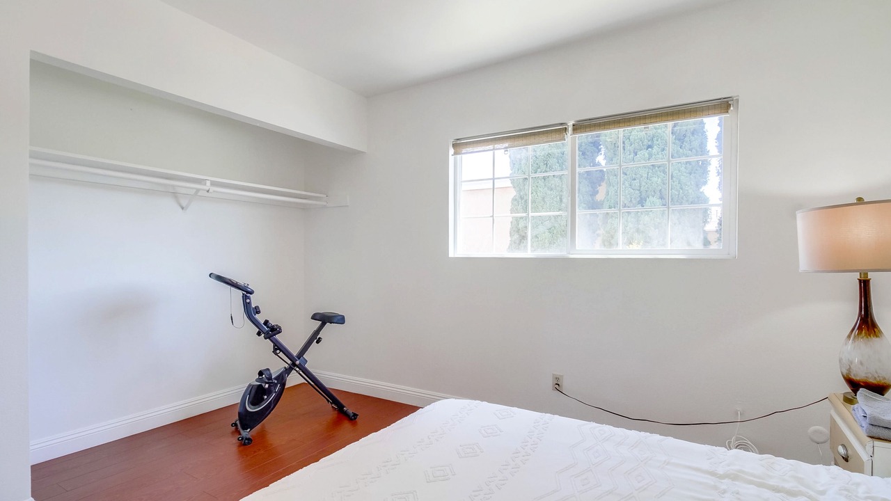 Photo of Bedroom in Lincoln Acres