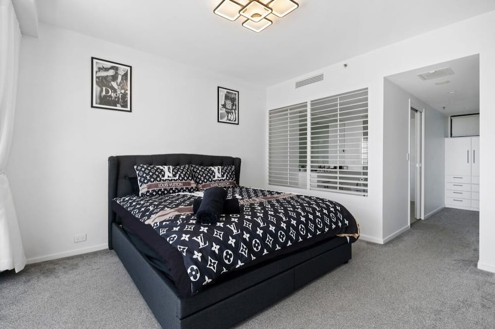 Photo of Bedroom in Broadbeach