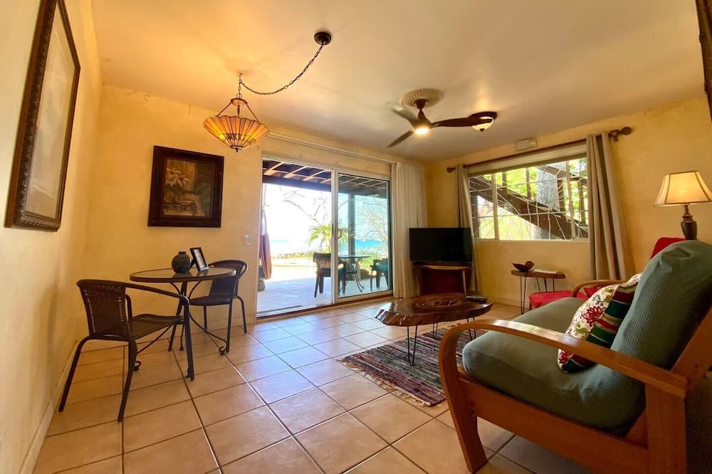 Photo of Livingroom in Playa Langosta