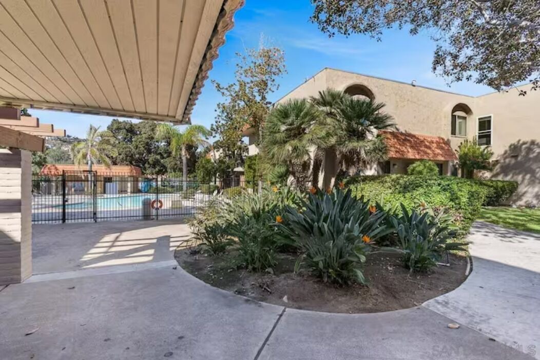 Photo of Outdoor in College East