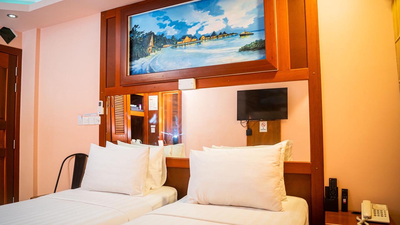 Photo of Bedroom in Male
