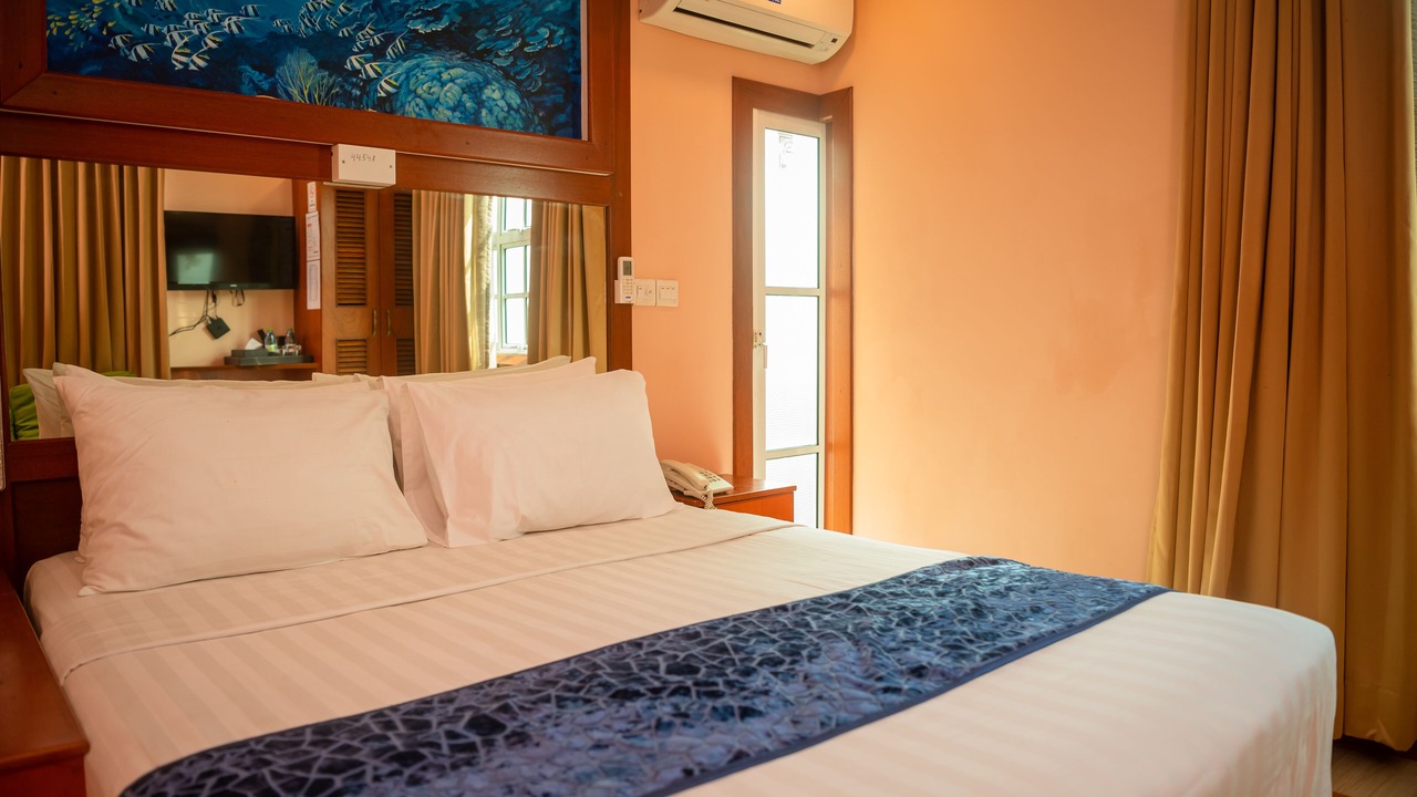 Photo of Bedroom in Male
