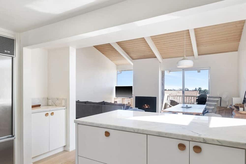 Photo of Kitchen in Central Malibu