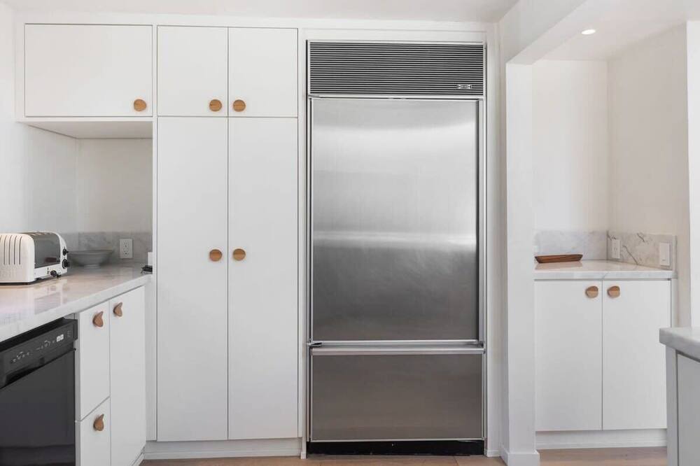 Photo of Kitchen in Central Malibu