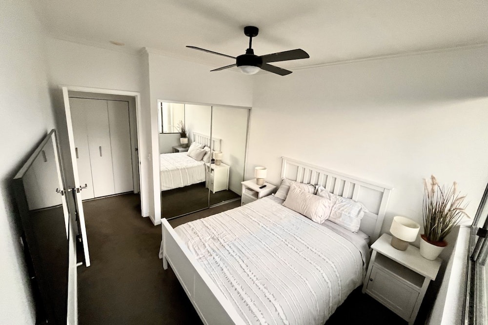 Photo of Bedroom in Mermaid Beach