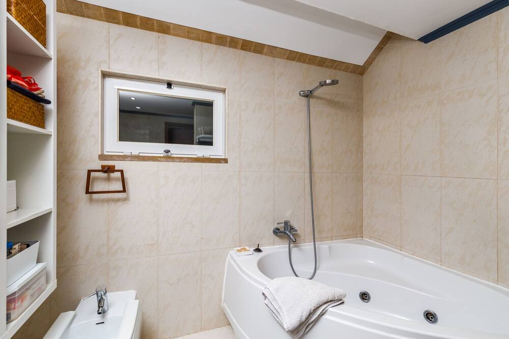 Photo of Bathroom in Castelo