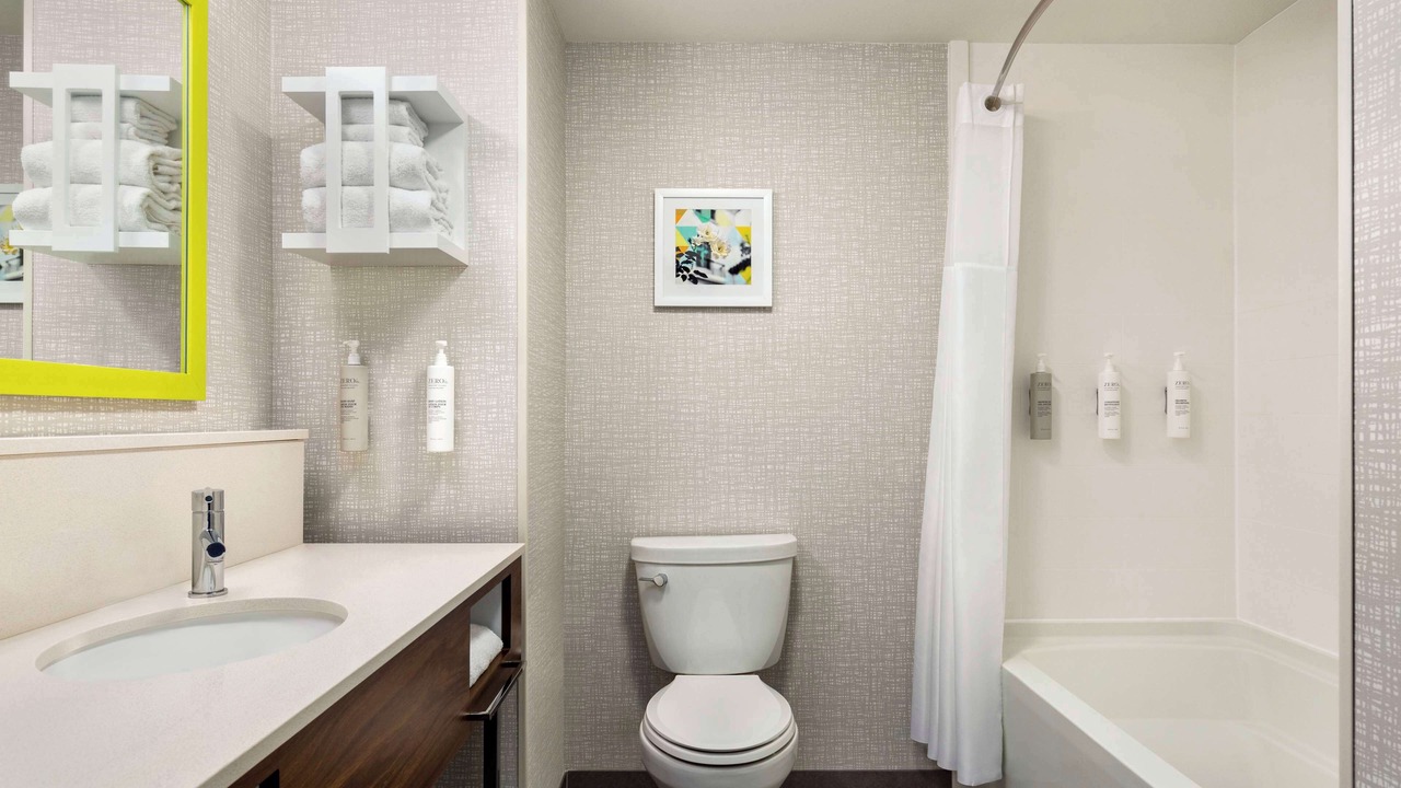 Photo of Bathroom in Oroville