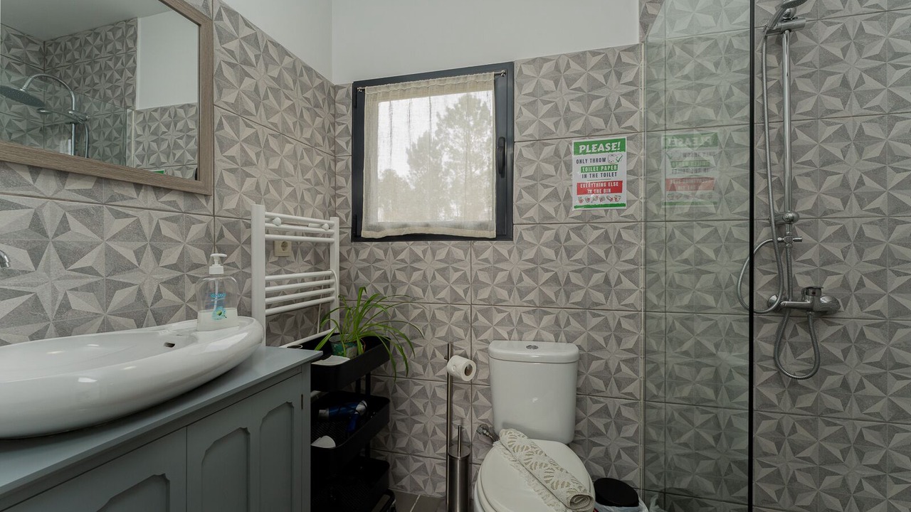 Photo of Bathroom in Ourem